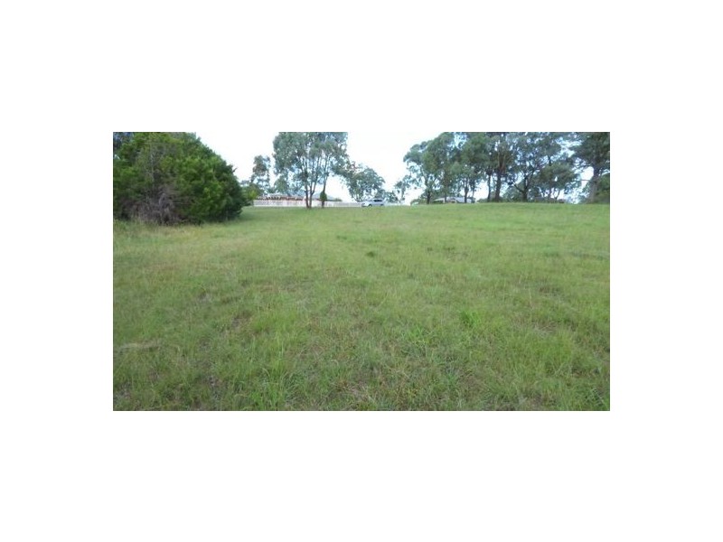 3 Tower Park Court, Crows Nest QLD 4355