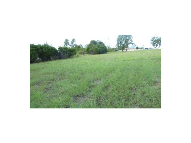 3 Tower Park Court, Crows Nest QLD 4355