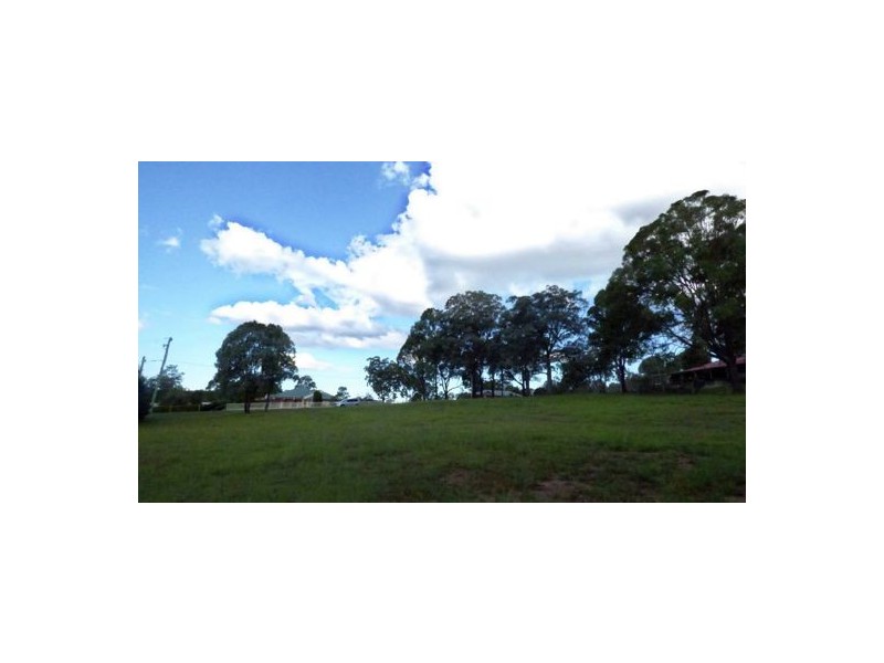 3 Tower Park Court, Crows Nest QLD 4355