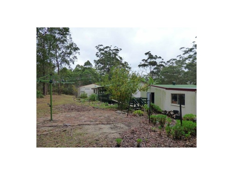 14 Pinnell Rd, Crows Nest QLD 4355