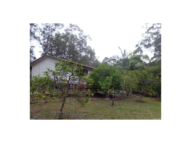 14 Pinnell Rd, Crows Nest QLD 4355