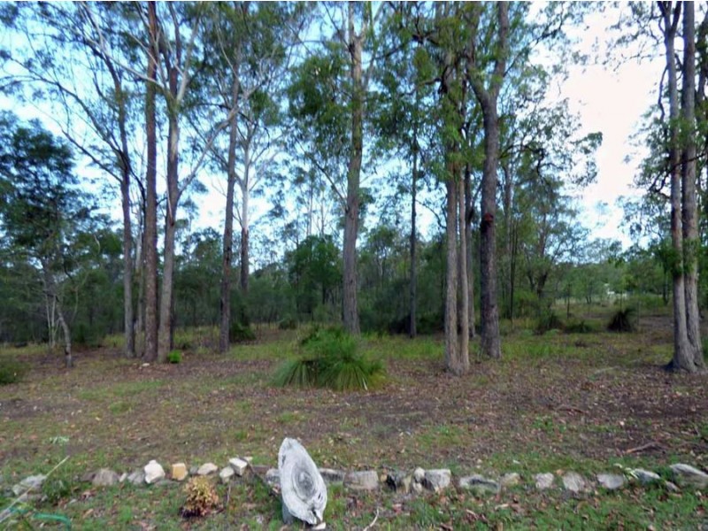 14 Pinnell Rd, Crows Nest QLD 4355