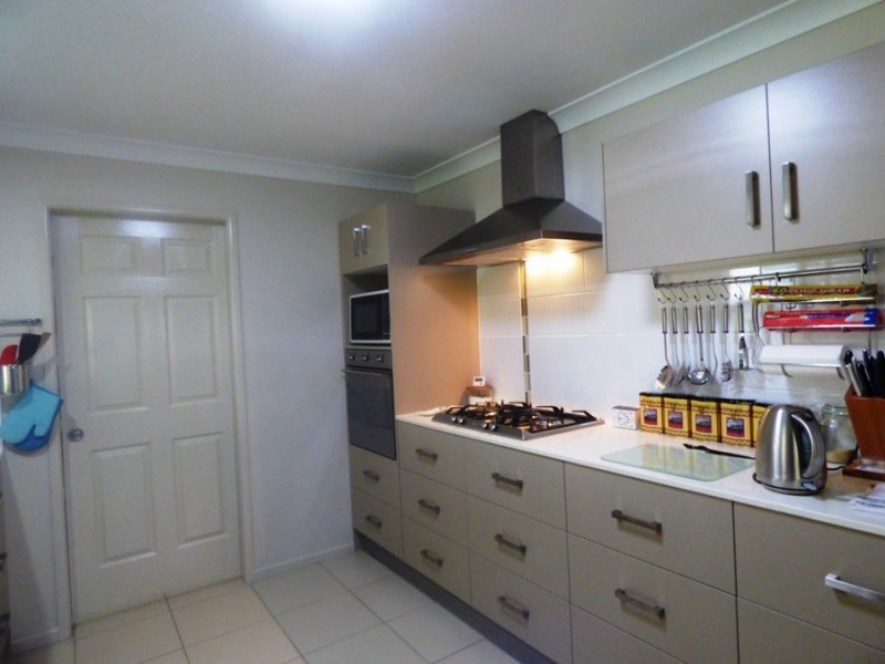 19 Kay Ann Court, Hampton QLD 4352