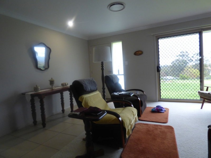 19 Kay Ann Court, Hampton QLD 4352
