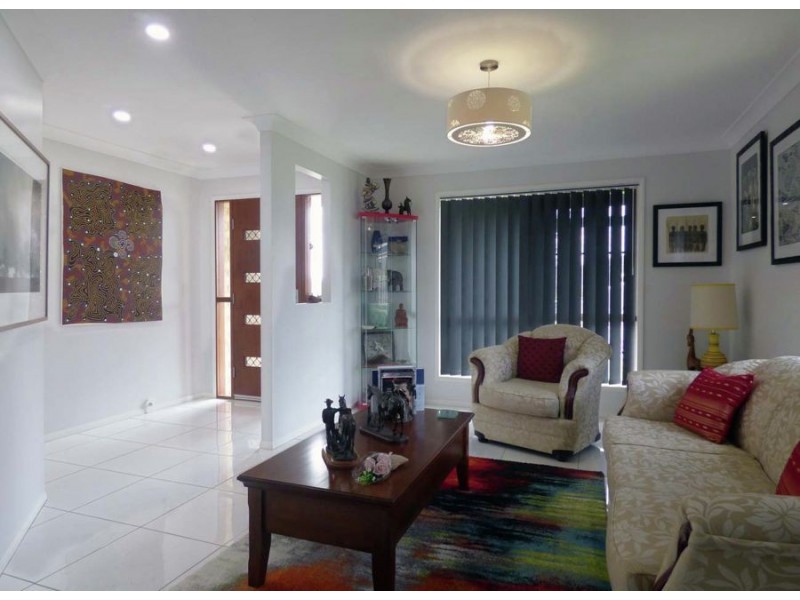 9 Cedarwood Drive . Parklands Estate, Crows Nest QLD 4355