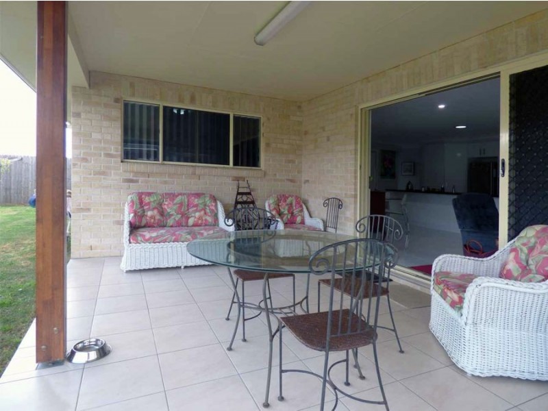 9 Cedarwood Drive . Parklands Estate, Crows Nest QLD 4355
