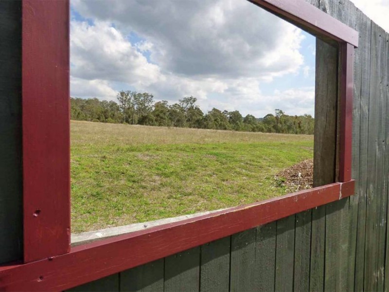 9 Cedarwood Drive . Parklands Estate, Crows Nest QLD 4355