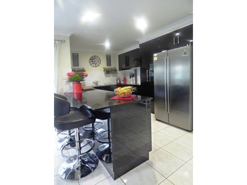 1 Park Lane, Crows Nest QLD 4355