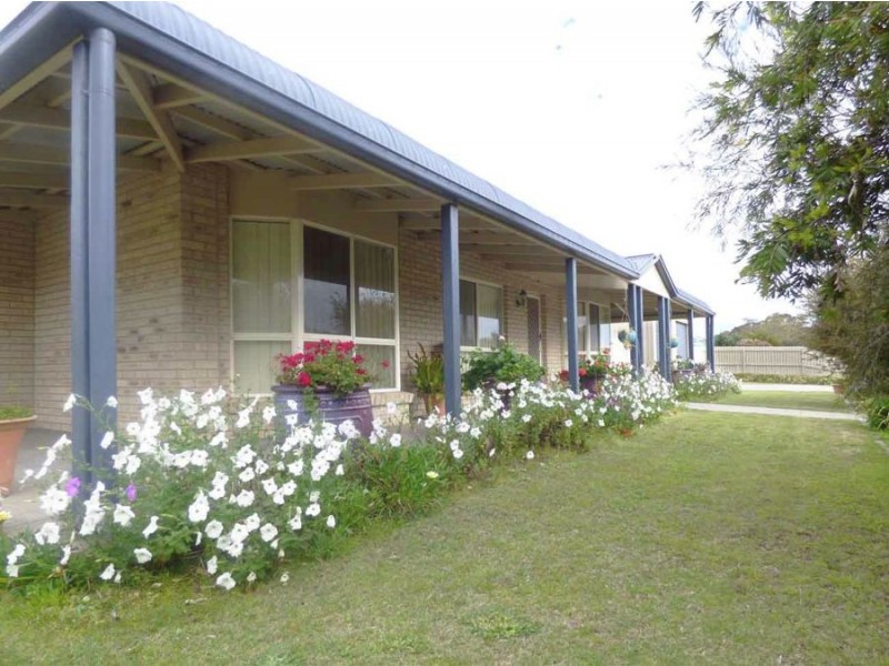 6 Parkland DR, Crows Nest QLD 4355