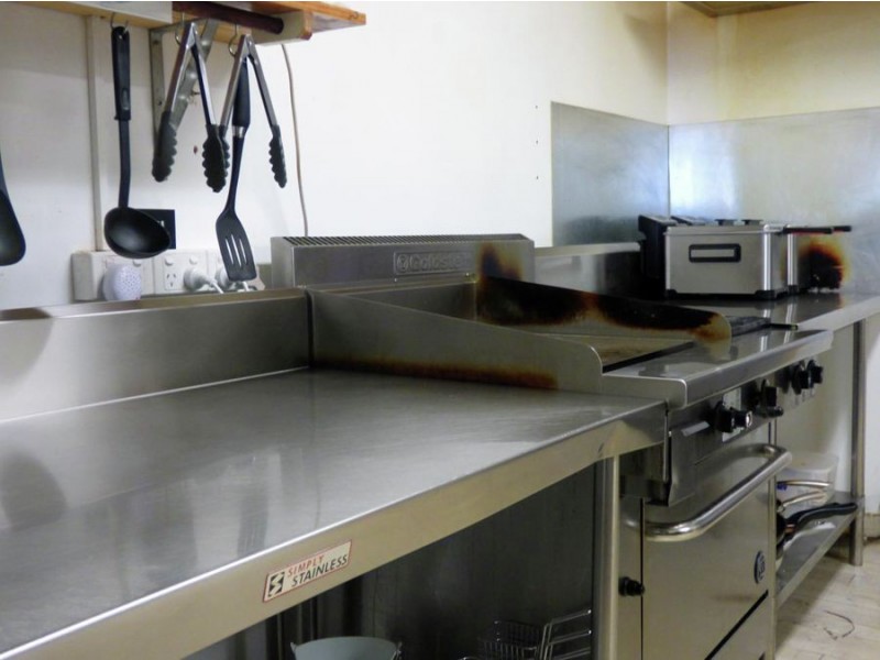 Shop 2&3 Charlotte St., Crows Nest QLD 4355