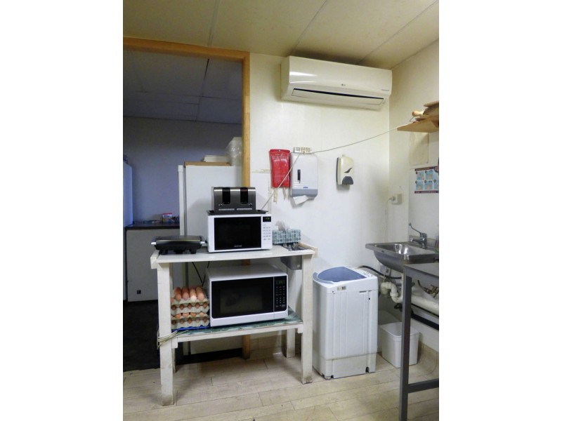 Shop 2&3 Charlotte St., Crows Nest QLD 4355