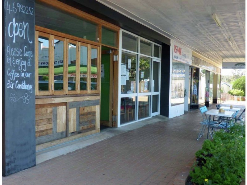 Shop 2&3 Charlotte St., Crows Nest QLD 4355