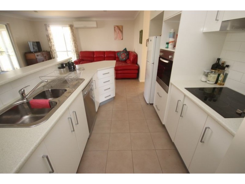 3 Lewis Street, Crows Nest QLD 4355