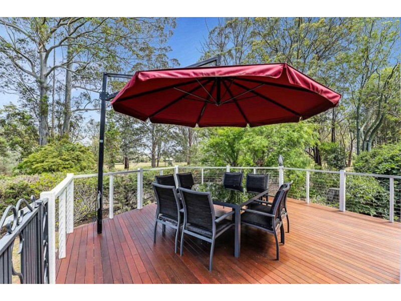 69 Brennan Rd, Hampton QLD 4352