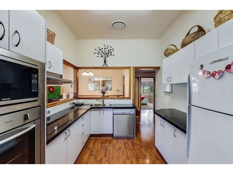 69 Brennan Rd, Hampton QLD 4352