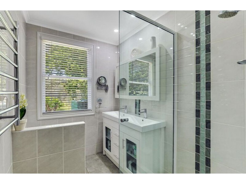 69 Brennan Rd, Hampton QLD 4352