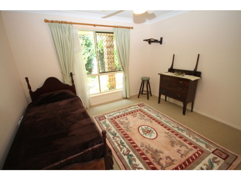 1 Lee Crt, Crows Nest QLD 4355