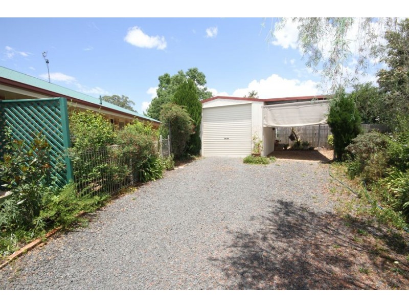 1 Lee Crt, Crows Nest QLD 4355