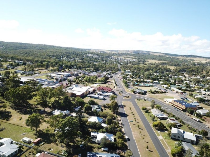 1A Gleeson Street, Crows Nest QLD 4355