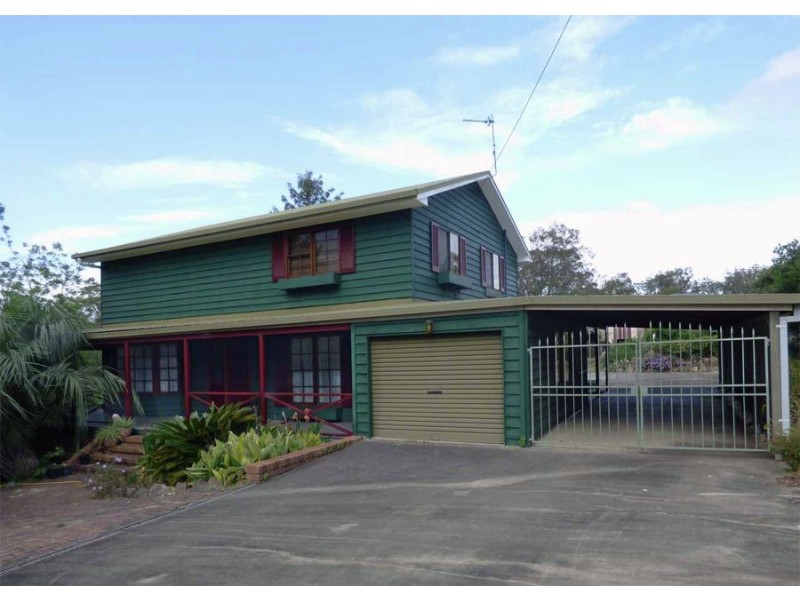 16 Dale St, Crows Nest QLD 4355