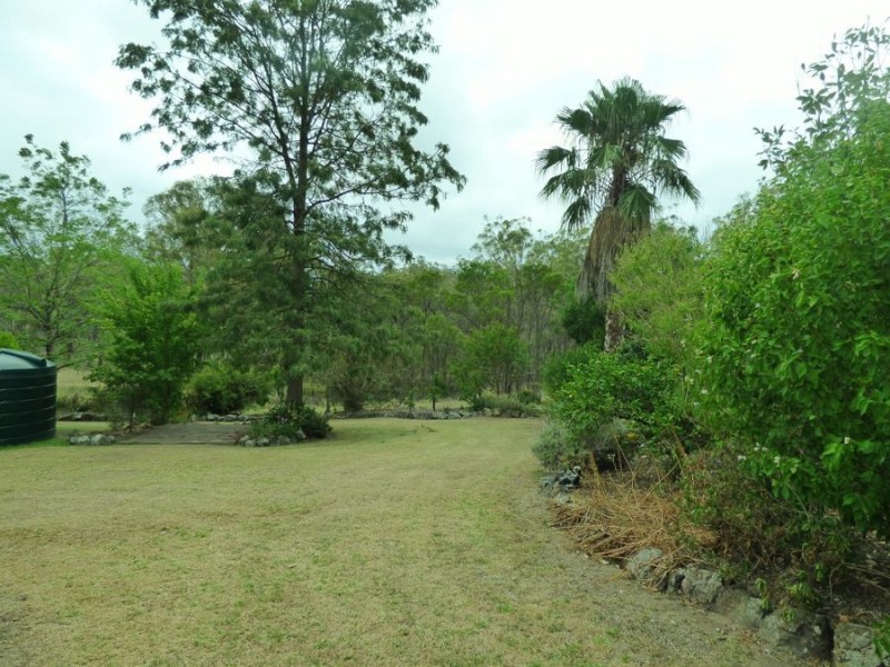 16 Dale St, Crows Nest QLD 4355