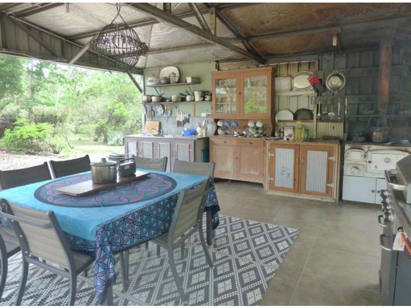 437 Three Mile Rd., Crows Nest QLD 4355