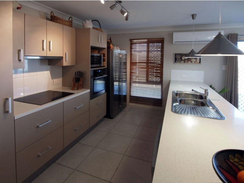 23 Vicky Ave, Crows Nest QLD 4355