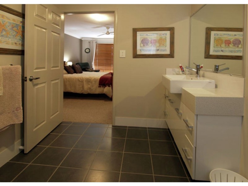 23 Vicky Ave, Crows Nest QLD 4355