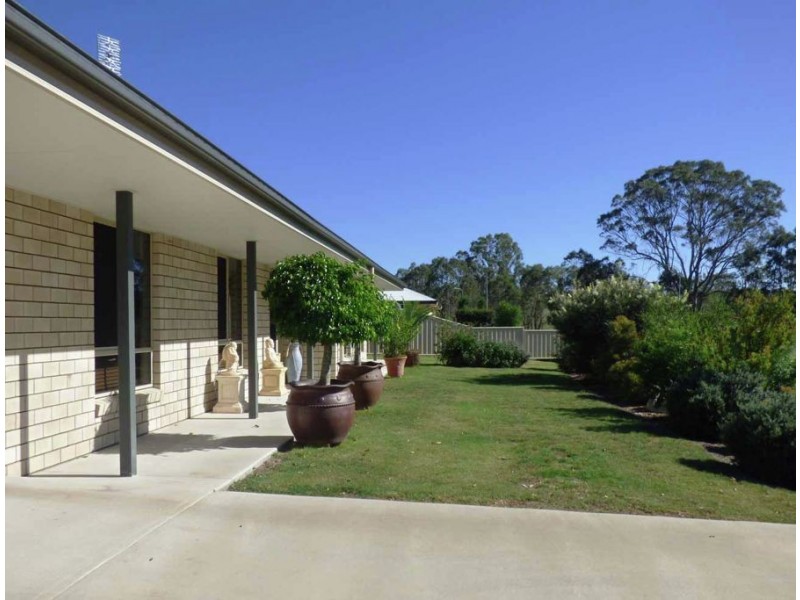 23 Vicky Ave, Crows Nest QLD 4355