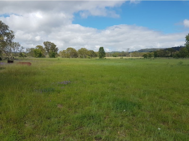 4422 New England Hwy, St Aubyn QLD 4352