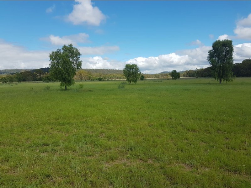 4422 New England Hwy, St Aubyn QLD 4352
