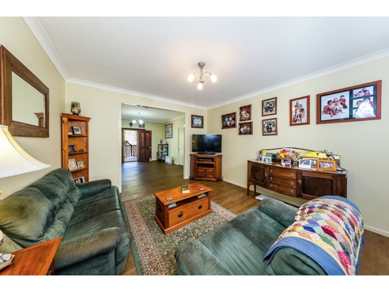 14 Hayden St, Crows Nest QLD 4355