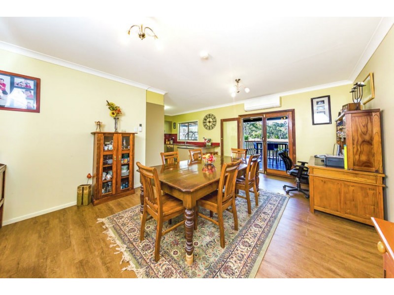14 Hayden St, Crows Nest QLD 4355