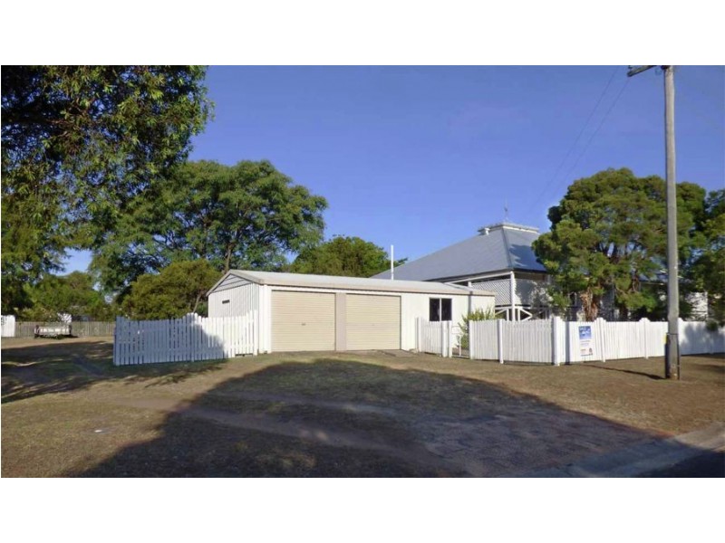18 Sharp street, Crows Nest QLD 4355