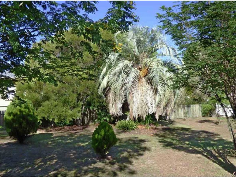 18 Sharp street, Crows Nest QLD 4355