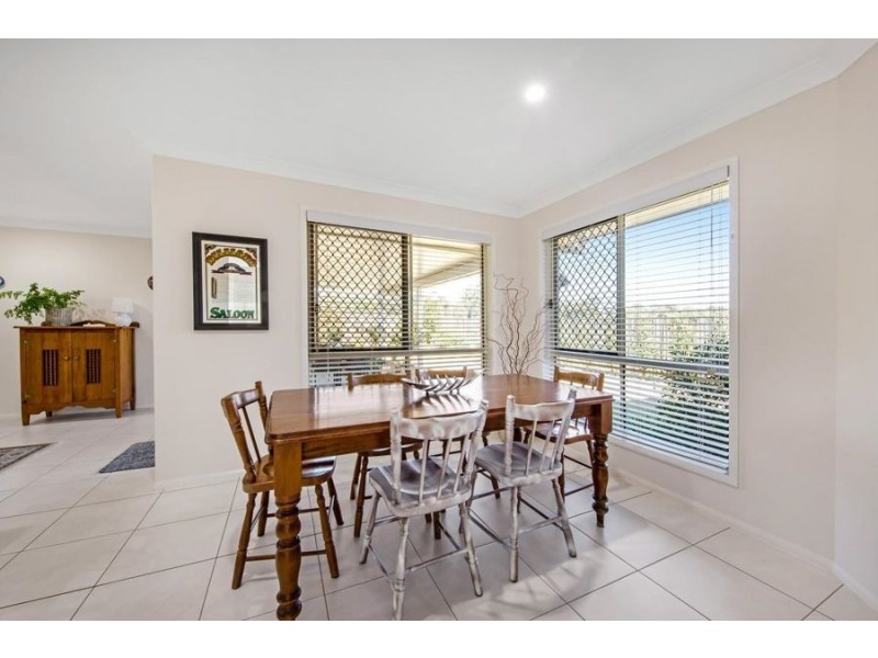 11 Cedarwood Drive, Crows Nest QLD 4355