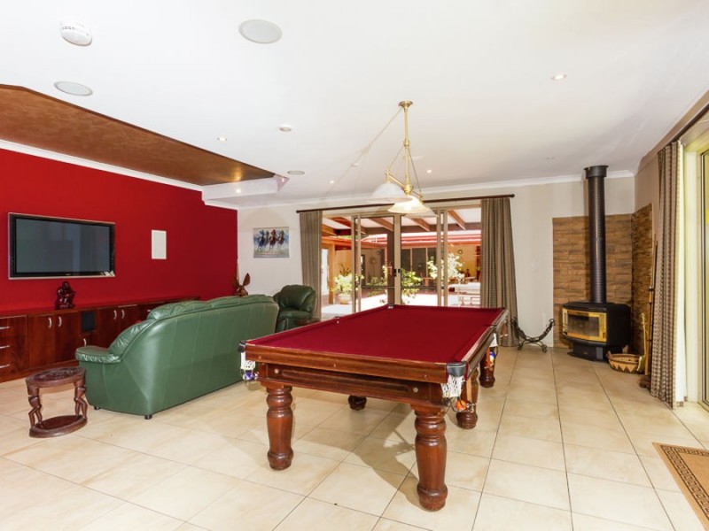 2972 Esk Hampton Road, Ravensbourne QLD 4352