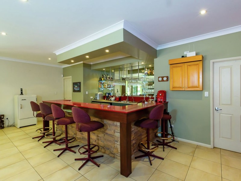 2972 Esk Hampton Road, Ravensbourne QLD 4352