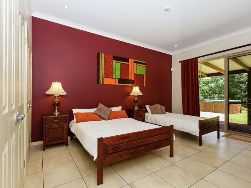 2972 Esk Hampton Road, Ravensbourne QLD 4352