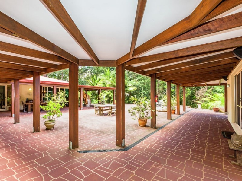 2972 Esk Hampton Road, Ravensbourne QLD 4352