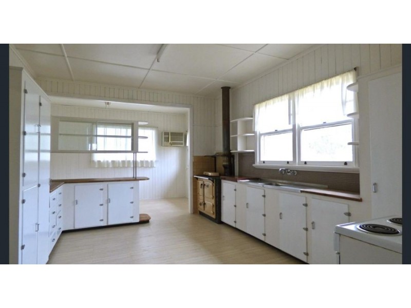 14 Emu Creek Road, Crows Nest QLD 4355