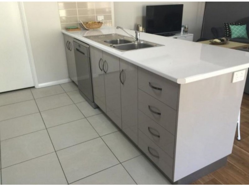 21 Samuel Ave, Crows Nest QLD 4355