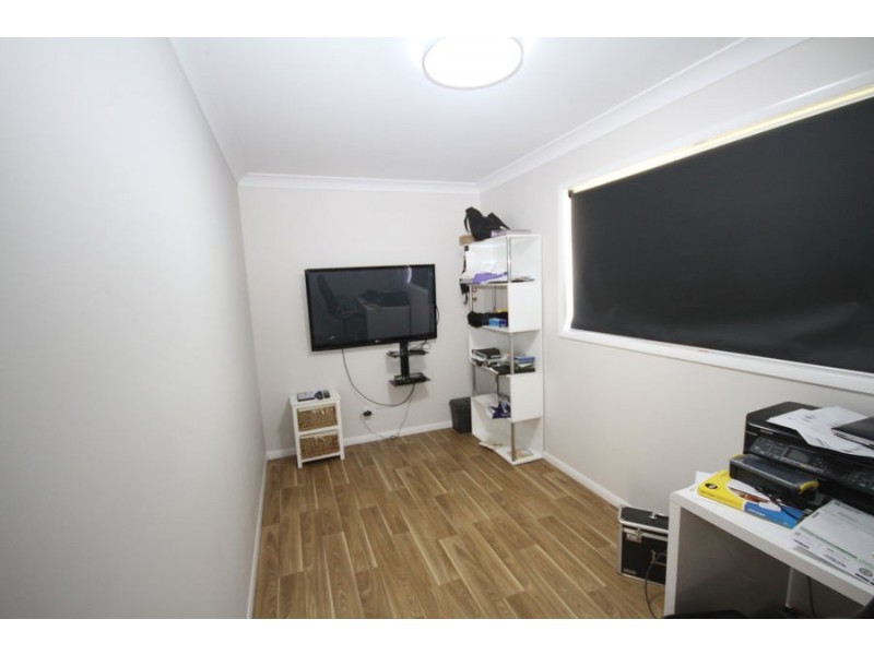 21 Samuel Ave, Crows Nest QLD 4355