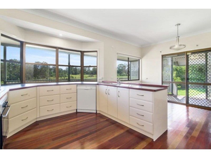 93 Brennan Road, Hampton QLD 4352