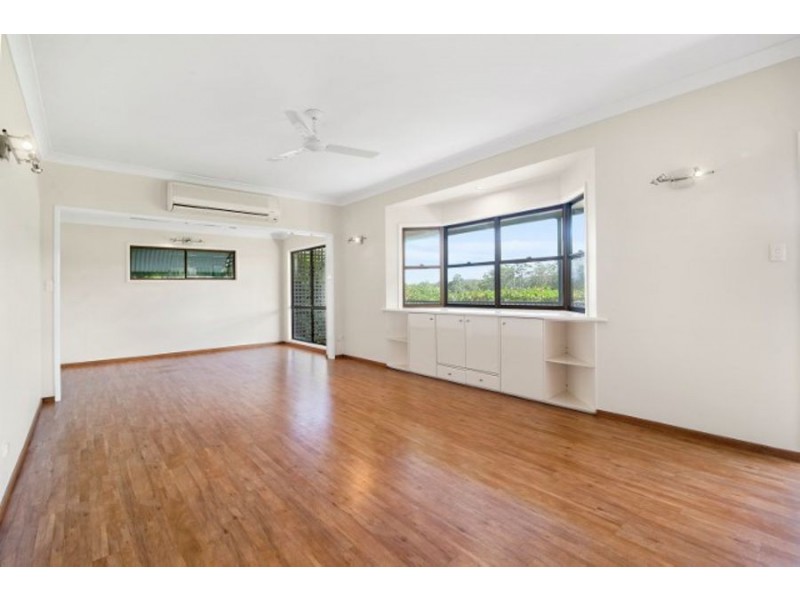 93 Brennan Road, Hampton QLD 4352