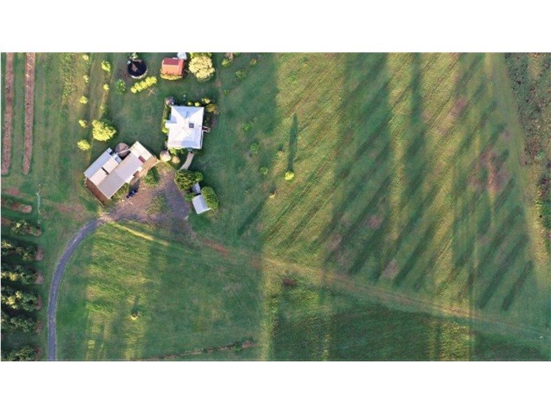 93 Brennan Road, Hampton QLD 4352