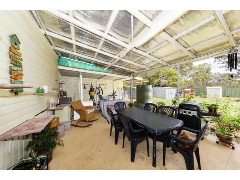 2 Short St, Crows Nest QLD 4355