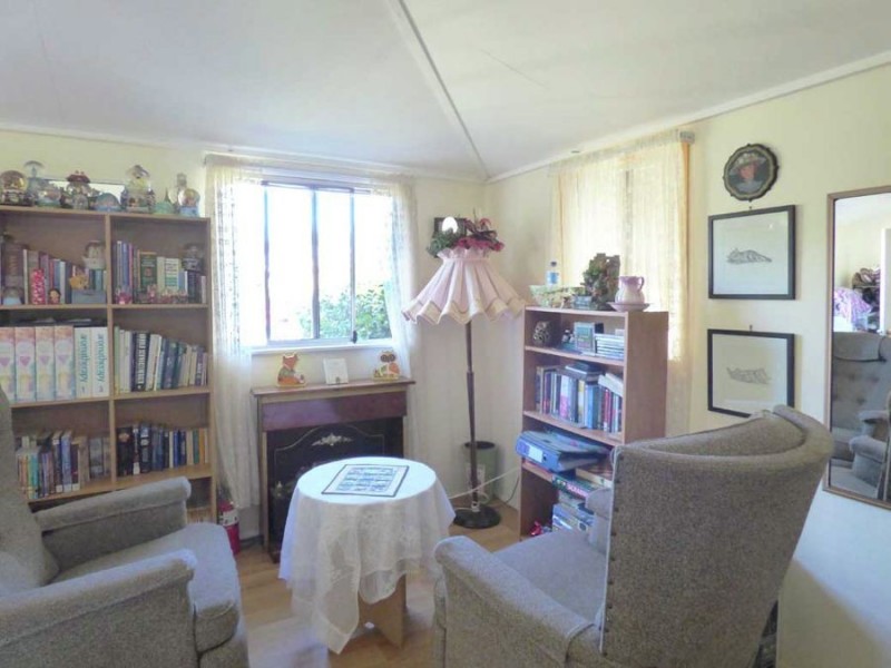 2 Short St, Crows Nest QLD 4355