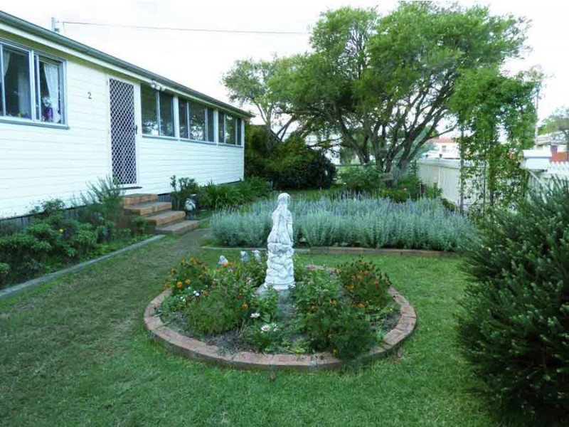 2 Short St, Crows Nest QLD 4355