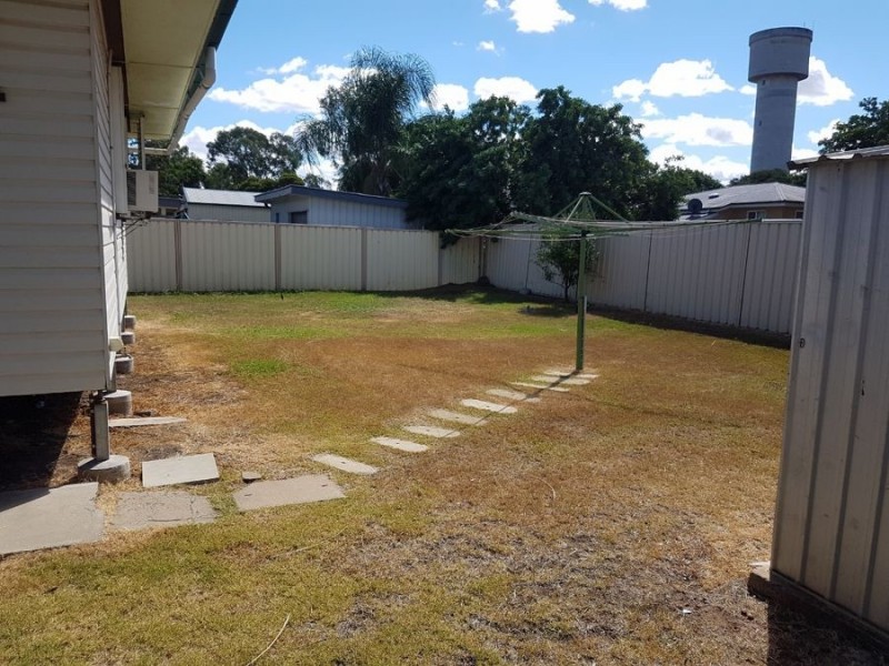 11 Twine Street, Dalby QLD 4405